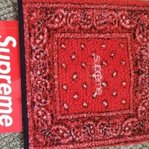 Supreme bandana fleece neck warmer
